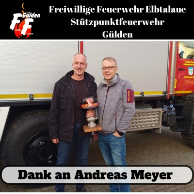 Ortsfeuerwehr würdigt Andreas Meyer mit besonderem Dankesgeschenk